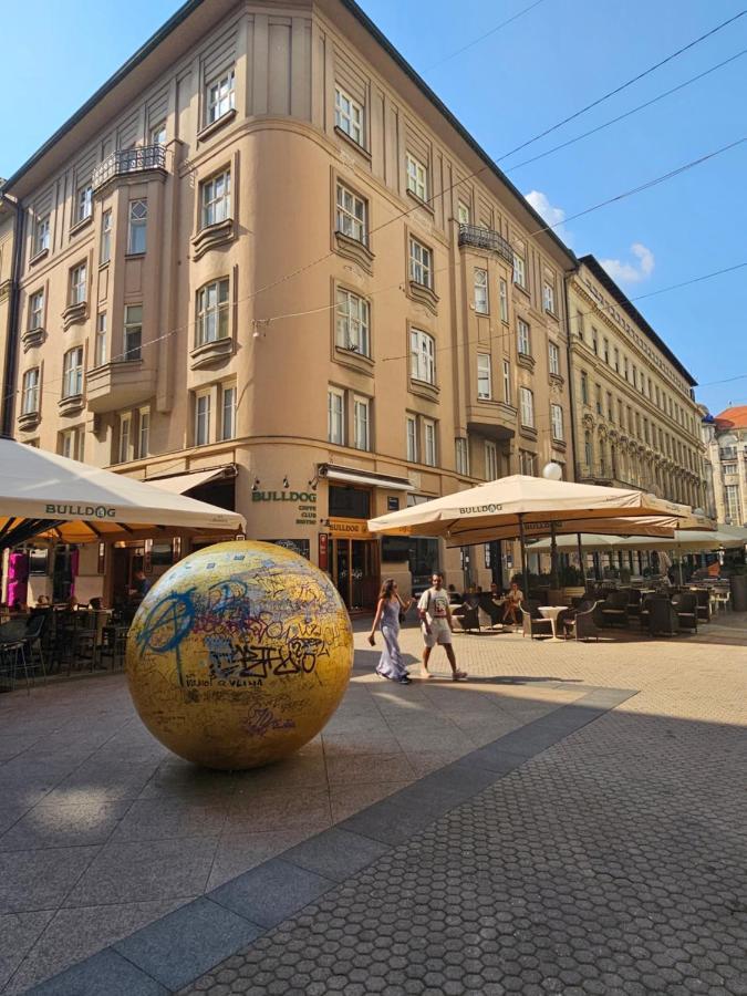 Golden Sun Apartment Zagreb Exterior photo
